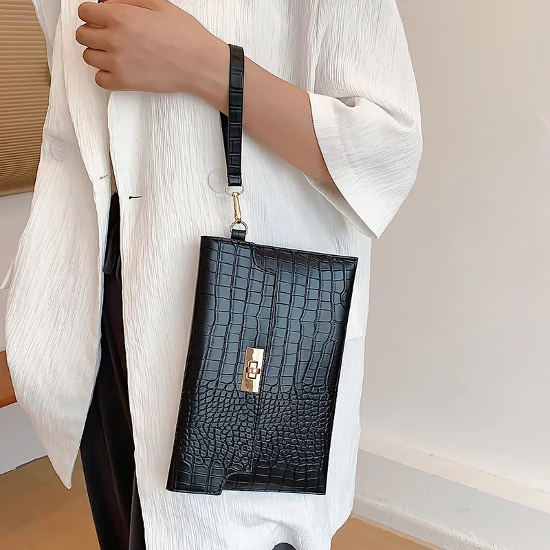 מדמואזל – תיק אלגנטי ושיקי