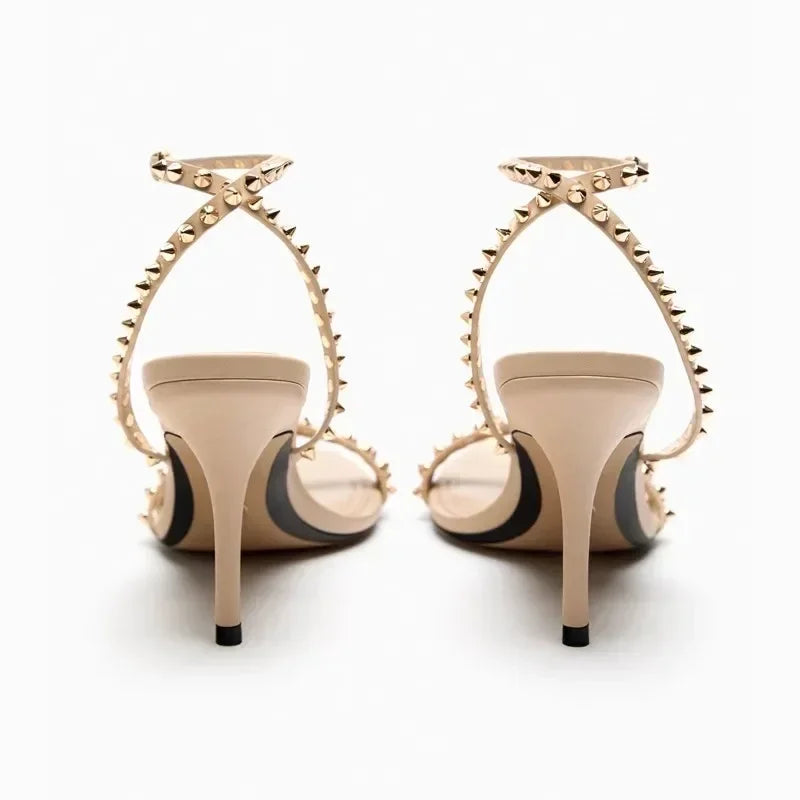 נעליים דגם- אדריאנה