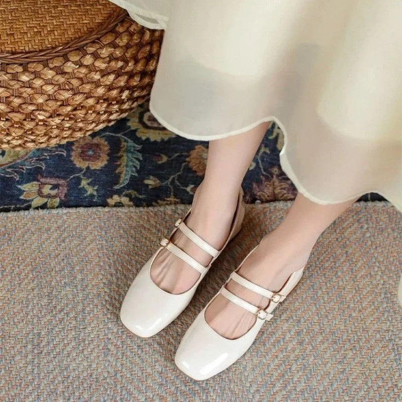 נעליים דגם- נלי